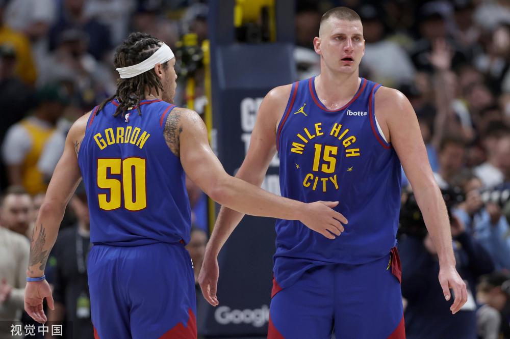 在安菲尔德 在安菲尔德